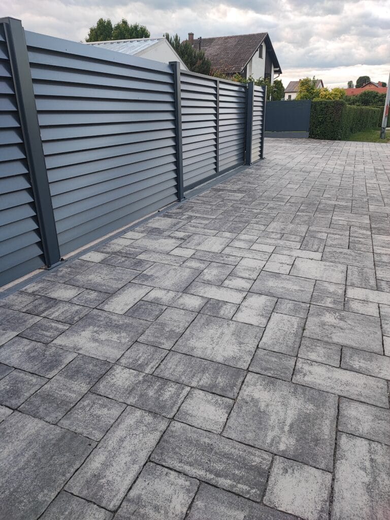 Zrinski crno bijeli color mix